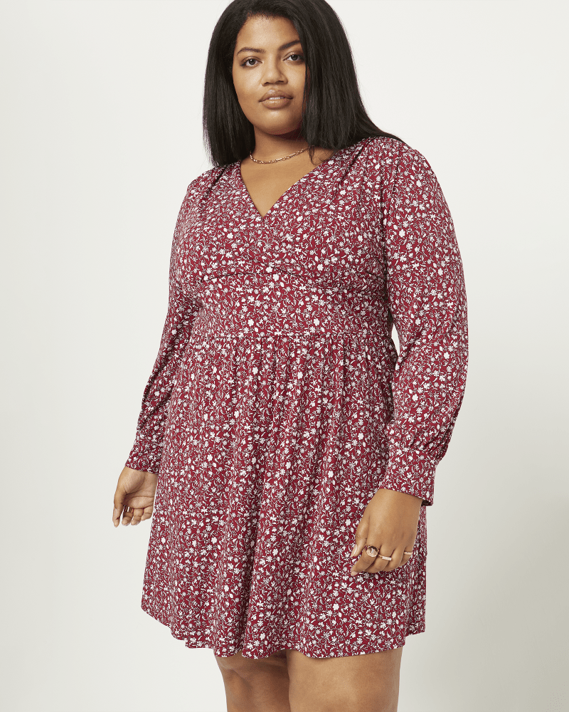 Front of a model wearing a size 1X Celine Floral Dress in Red / White by Gilli. | dia_product_style_image_id:210613